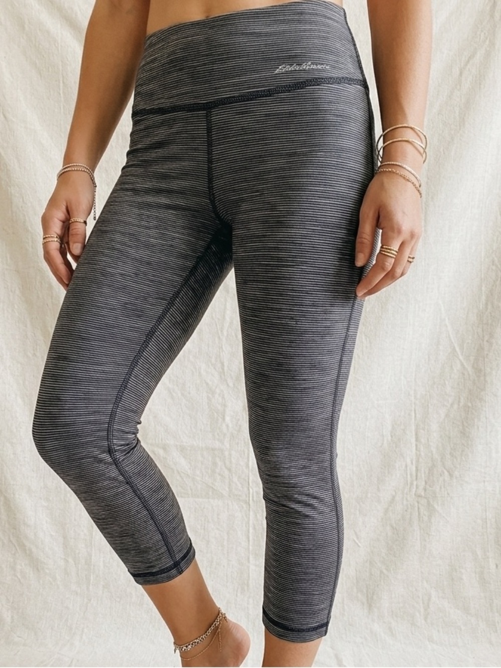 Eddie Bauer Gray Astir Capri Leggings Dye Small